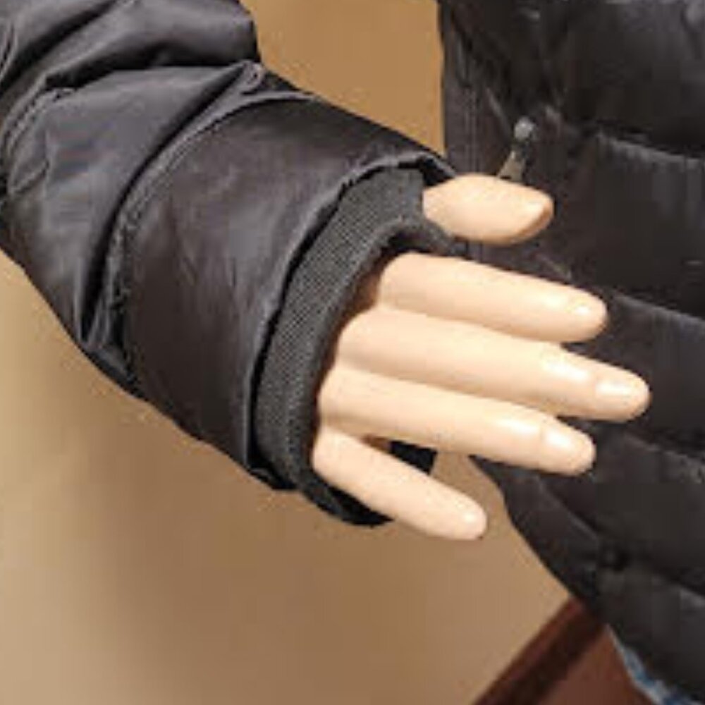 Nautica Women's black winter coat - Size: Medium - Picture 10 of 11